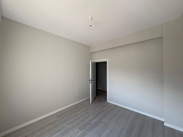 REMAX ADVANTAGEDE KURŞUNLUDA DENIZE YÜRÜME MESAFESINDE YATIRIMLIK DAIRE