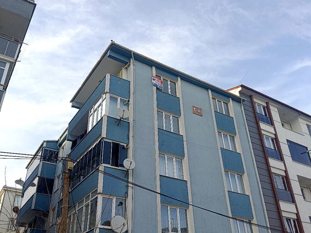 RE/MAX LAND'DEN YILDIRIM BAYEZIT'DA 2+1 110M² DAİRE