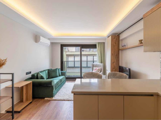 KARŞIYAKA DEDEBAŞI'NDA FULL EŞYALI 1+1 KİRALIK DAİRE
