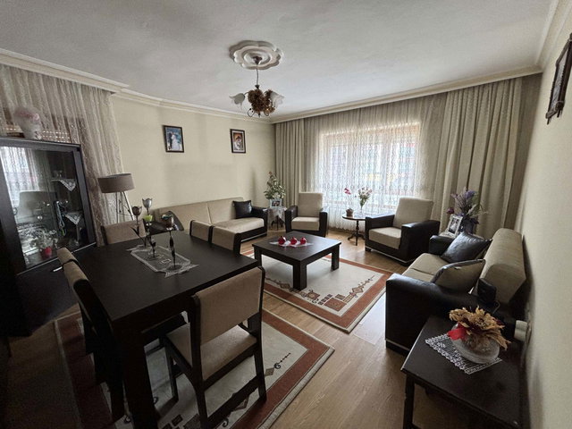 BURÇ MAH. KIZILCAHAMAM CAD. ÜZERİ SATILIK 3+1 DAİRE