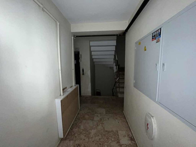MERKZEİ KONUM DA SATILIK 2+1 DAİRE
