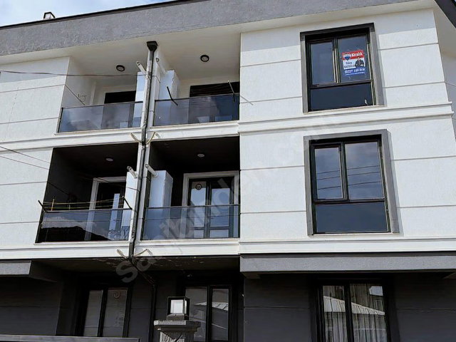 REMAX DESIGN YAĞCILARDA 2+1 KİRALIK DAİRE