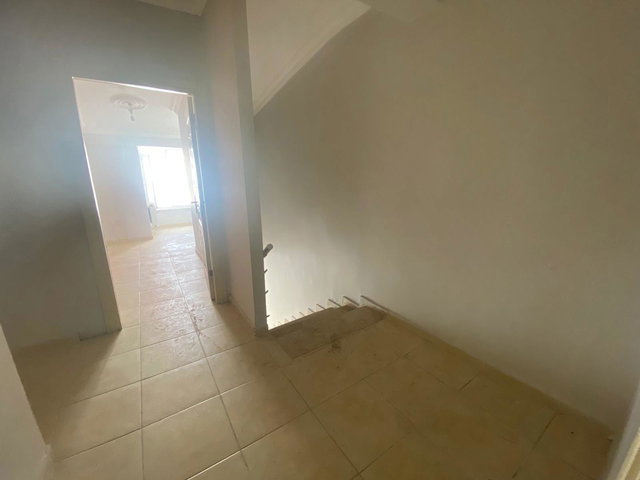 ÜNIVERSITEYE YÜRÜME MESAFESINDE KELEPIR 2+1 DUBLEKS