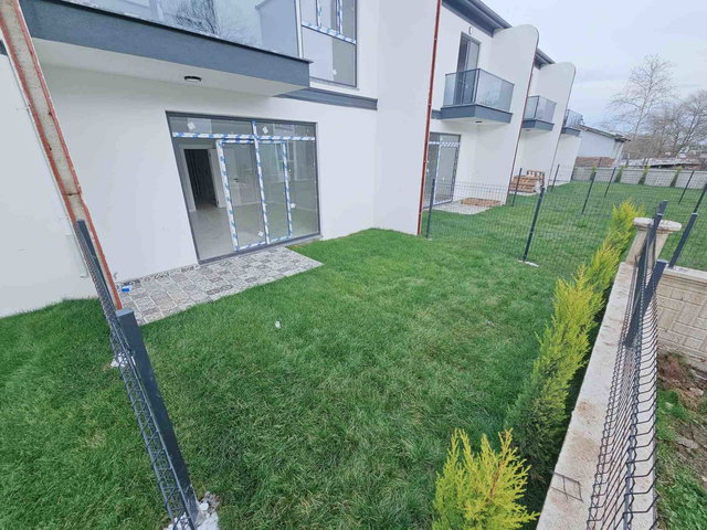 REMAX MYRA'DAN SATILIK 3+1 SIRALI VİLLA GENİŞ KULANIŞLI