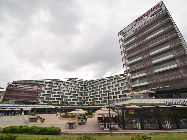 KURTKÖY MVK WORK SQUARE DE AVLU CEPHE EŞYALI KİRALIK 2+1 DAİRE / OFİS