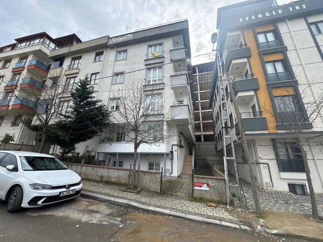 SANCAKTEPE ABDURRAHMANGAZİ MAHALLESİNDE MÜSTAKİL BİNADA 2+1