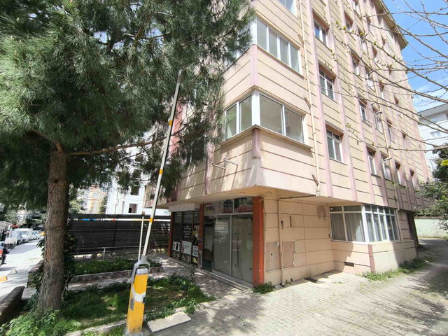 MERDİVENKÖY'DE KENTSEL DÖNÜŞÜME GİRMİŞ FIRSAT DAİRE