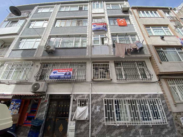 HIRKAİ ŞERİF MAH. 2+1 ARAKAT KİRALIK DAİRE