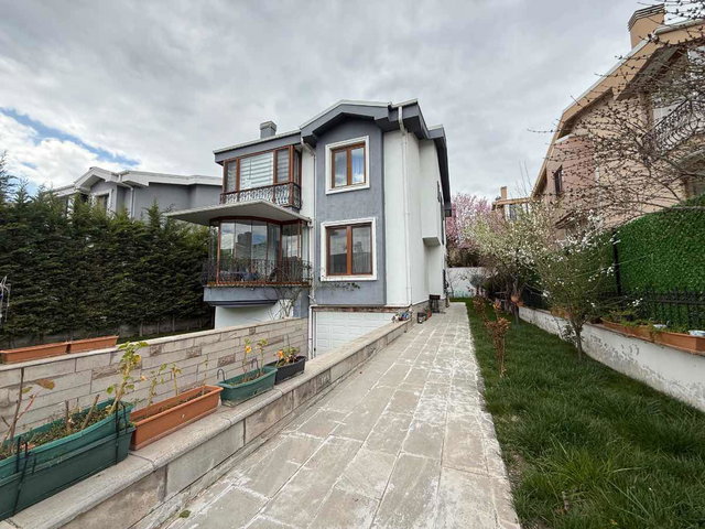 YAŞAMKENT ALACAATLI , NAKKAŞ VILLALARINDA 5+1 PRESTIJLI VILLA