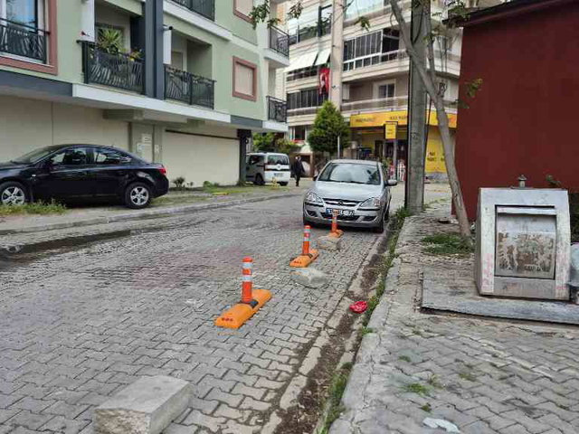 DEMİRKÖPRÜDE BAHÇELİ KONUT