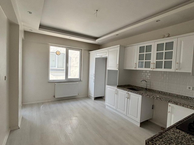 REMAX ARTIS'DEN A.GAZI'DE SATILIK 3+1 DAIRE