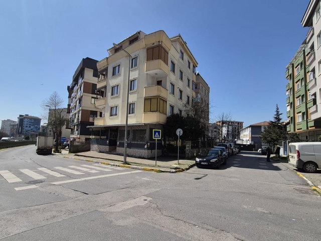 PENDİKTE KÖŞE KONUMDA, MASRAFSIZ, YATIRIMLIK 2+1 DAİRE