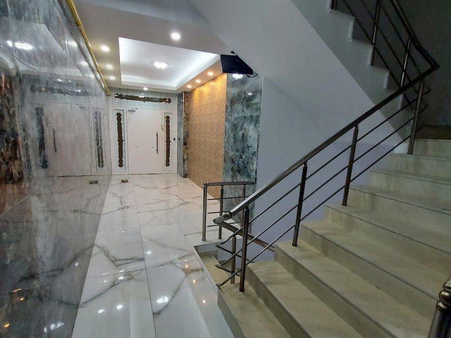 BARUTHANE IHLAMUR CAFE ALTINDA KİRALIK 4+1