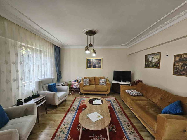 REMAX HÜR HALİT KOLAÇ SERDİVAN ARABACIALANI SATILIK 3+1 VİLLA