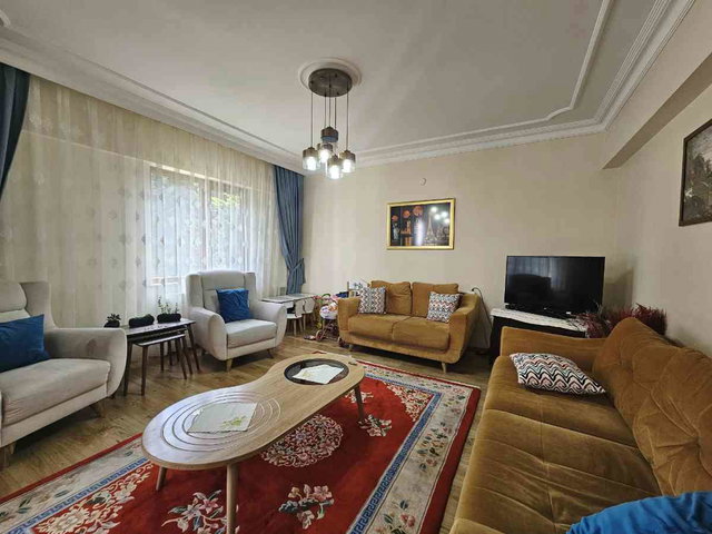 REMAX HÜR HALİT KOLAÇ SERDİVAN ARABACIALANI SATILIK 3+1 VİLLA
