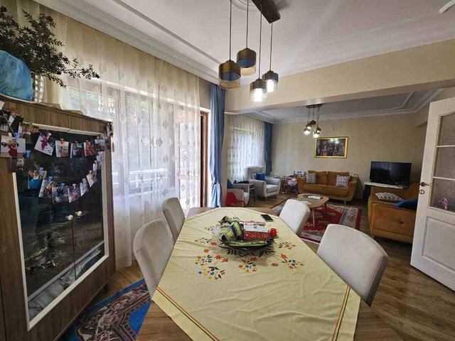REMAX HÜR HALİT KOLAÇ SERDİVAN ARABACIALANI SATILIK 3+1 VİLLA