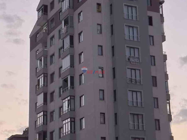 MELİKGAZİ ESENYURT YAVUZ CADDESİ ÜZERİNDE MERKEZE 1.5KM DE KİRALIK DUBLEKS
