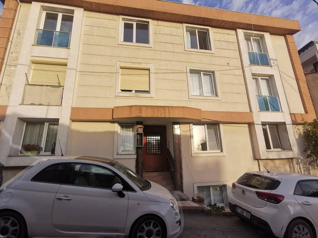 KEMERBURGAZ'DA TERS DUBLEKS FIRSAT SATILIK DAİRE