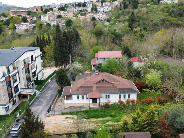 İZMİT GÜNDOĞDU'DA 300 M2 ARSA İÇERİSİNDE SATILIK MÜSTAKIL EV