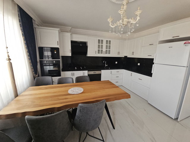 RE/MAX DREAM'DEN DERİNCE MERKEZDE ASANSÖRLÜ LÜX 3+1 DUBLEX DAİRE