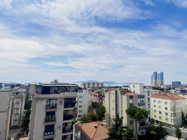 PENDİK DENİZ MANZARALI OKUL YANI YENİ BİNA SATILIK  2+1