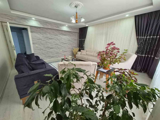 REMAX DOĞUDAN DOĞUKENT TE 3+1 SATILIK DAİRE