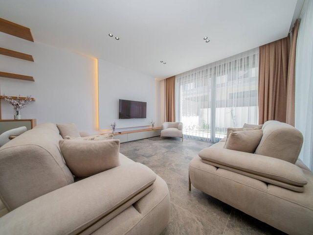 ANTALYA DÖŞEMEALTI KARAMAN SIFIR PROJEDEN 6+1 VİLLA