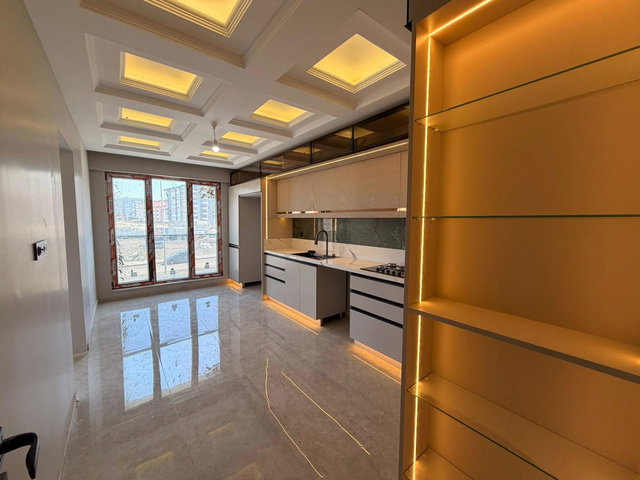 REMAX ARTIS'TEN KOMBINA'DA SATILIK 4+1 ULTRA LÜKS DAIRE