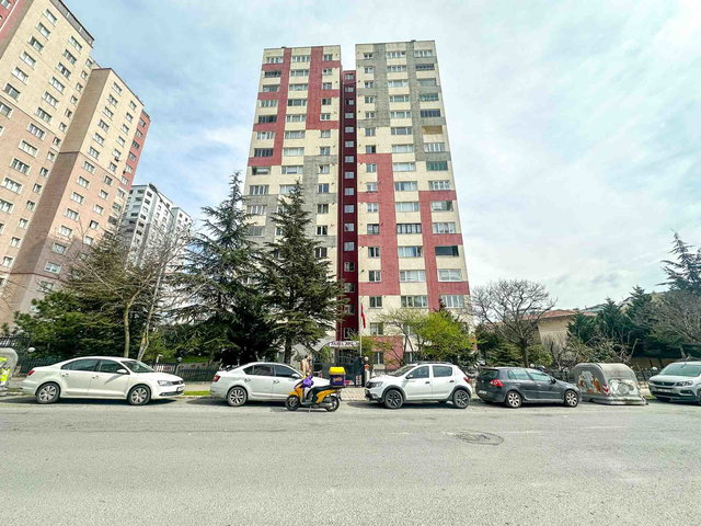 BEYLİKDÜZÜ ADNAN KAHVECİ KOLAN HASTANESİ YANI 3+1 SATILIK DAİRE