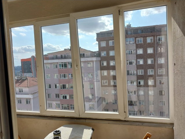 BEYLİKDÜZÜ GÖKBEY SİTESİ METROBÜSE YAKIN SATILIK 3+1 DAİRE