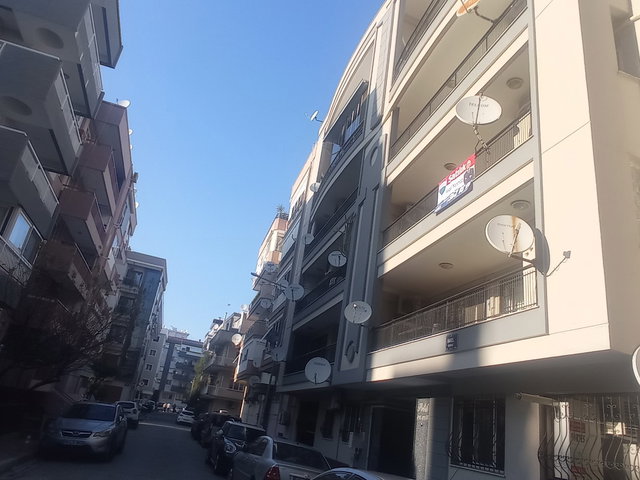 KARŞIYAKA YALI MAHALLESİ SATILIK 4+1 DAİRE