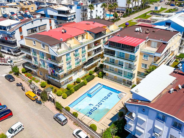 EFELER MAHALLESINDE ÇIFT ÇEPHELI TERASLI EŞYALI 3+1 FIRSAT DAIRE