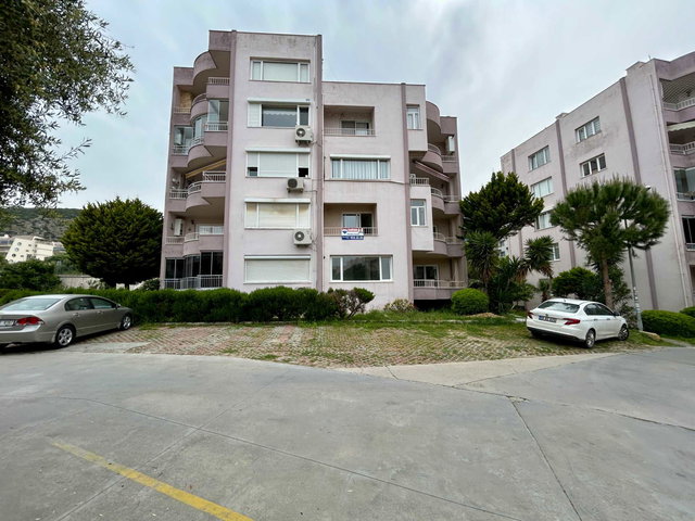 KUŞADASI EGE MAHALLESİ BATI EGE YALIKENT SİTESİ SATILIK BAHÇE DUBLEKS DAİRE
