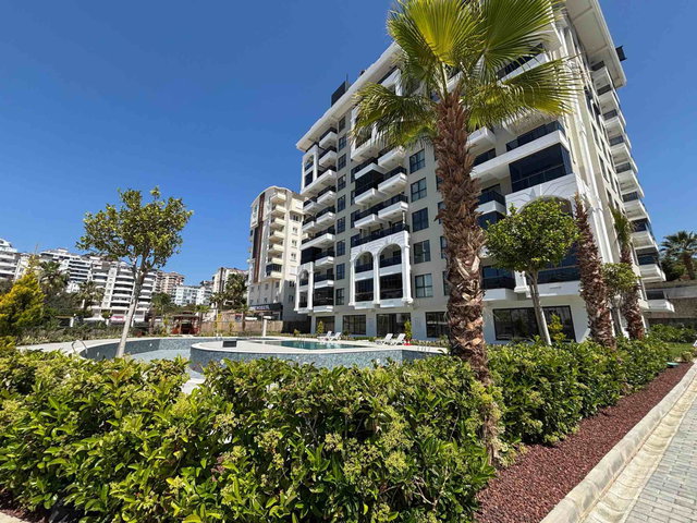 ALANYA AVSALLAR'DA DENİZE 500 M SATILIK 1+1 EŞYALI DAİRE