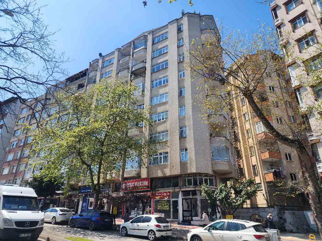 LİSE CADDESİNDE ÖNÜ AÇIK DENİZ MANZARALI 3+1 SATILIK DAİRE
