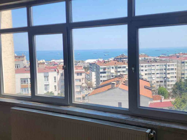 LİSE CADDESİNDE ÖNÜ AÇIK DENİZ MANZARALI 3+1 SATILIK DAİRE