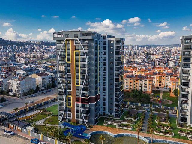 ZAMUR TOWERS'DA HAVUZ CEPHELI, KAPALI OTOPARKLI 3+1 LÜKS DAIRE