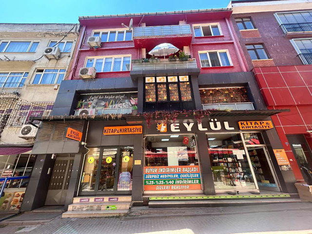 SANAT SOKAĞINDA GENIŞ 2+1 KIRALIK DAIRE
