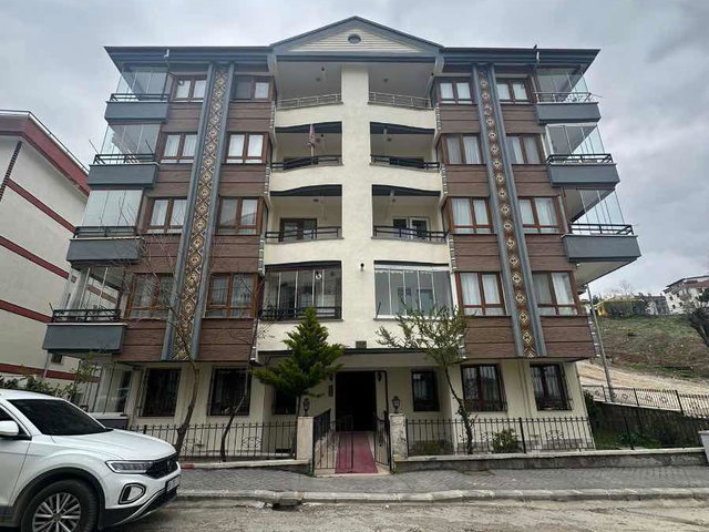 ILKER'DE SATILIK 2+1 YAPILI DAIRE