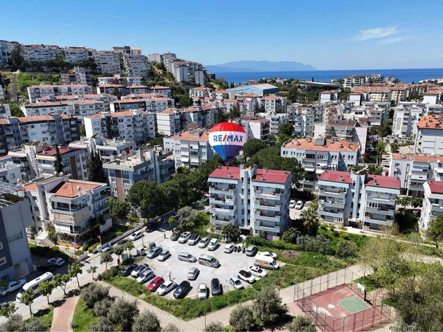 KUŞADASI MERKEZDE SATILIK 2 + 1 DAIRE