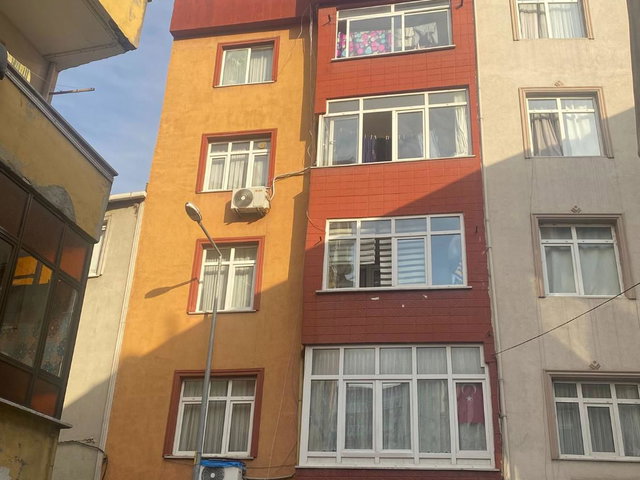 BAĞCILAR'DA 1+1 SATILIK DAİRE