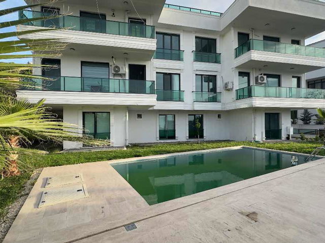 BÜYÜKÇEKMECE BUTİK SİTE ÖZEL DEKORLU DUBLEKS DENİZ MANZARALI 250 M2