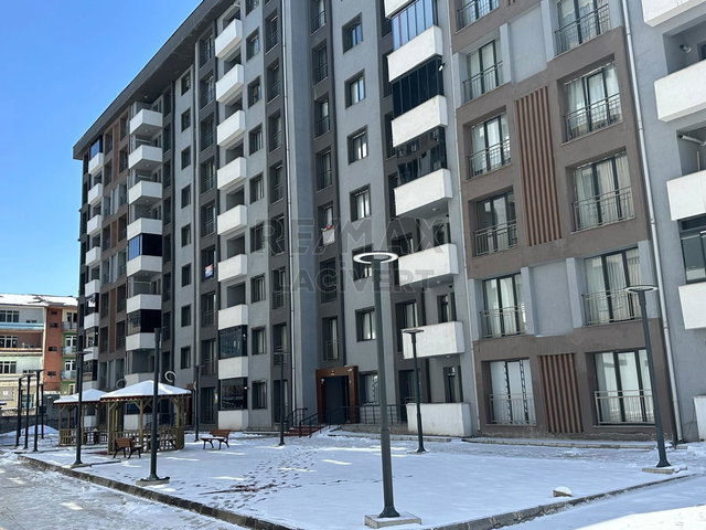RE/MAX LACİVERT'TEN MGS KENT'TE SATILIK 3+1 DAİRE