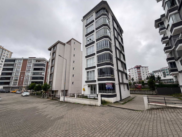 REMAX SABRİ' DEN SATILIK 3+1 YÜKSEK GİRİŞ DAİRE
