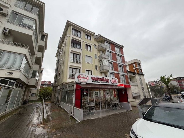 REMAX YAZ SAVAŞTEPE CAD .ÜZERİNDE 1+1 SATILIK ASANSÖRLÜ EŞYALI DAİRE