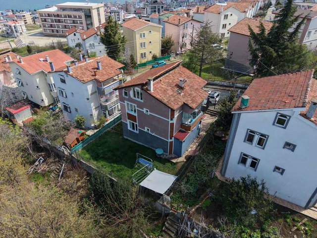 DEMİRKENT SİTESİ SATILIK TRİPLEX VİLLA