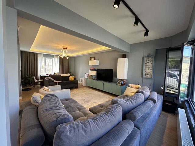 DEMİRKENT SİTESİ SATILIK TRİPLEX VİLLA
