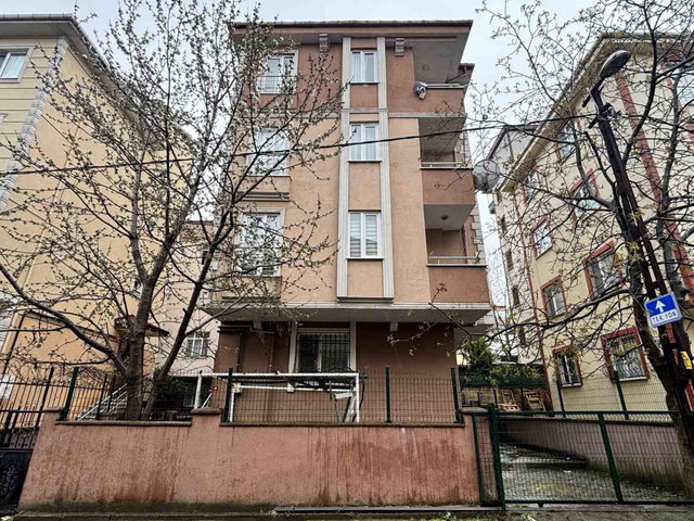 ÜMRANIYE ESENŞEHIRDE METROYA YAKIN EŞYALI 1+1 KIRALIK DAIRE
