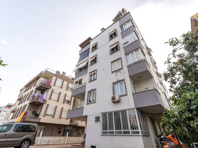 MEYDAN KAVAĞI’NDA PRESTİJLİ KONUMDA! 12. CADDE PERGE BULVARI YAKINI AYRI MUTFAKLI 2+1 SATILIK