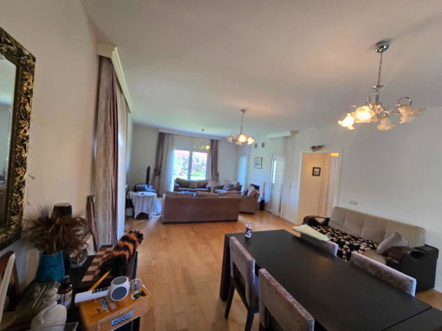 AKFIRAT EVLERINDE AYRICALIKLI YAŞAM: EŞYALI KIRALIK ÖZEL VILLA